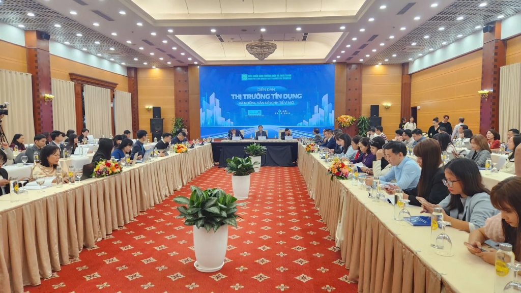 Không mở rộng tín dụng bằng mọi giá