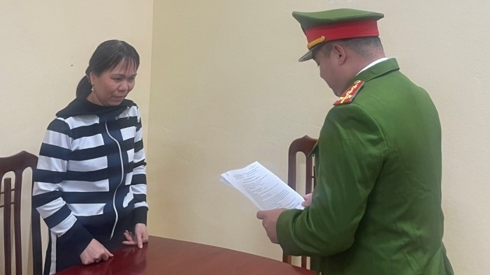 Hành vi bất chính của người phụ nữ ở Hưng Yên