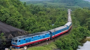 Ngành đường sắt tăng 20.000 chỗ, giảm áp lực đi lại cho người dân dịp Tết Dương lịch 2026