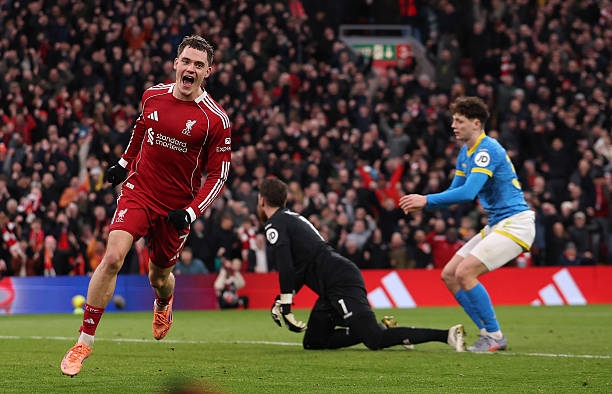 Liverpool nhọc nhằn hạ Wolves, Gravenberch và Wirtz đưa The Kop vào top 4 Ngoại hạng Anh