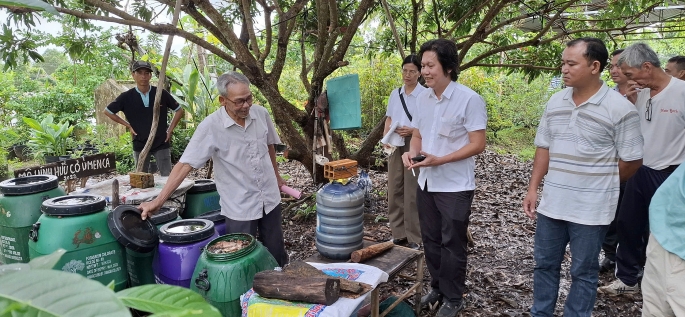 Men vi sinh bản địa – lời giải bền vững cho bài toán rác hữu cơ