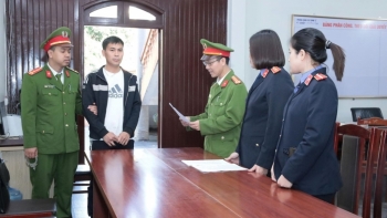 Khởi tố đối tượng sản xuất hàng giả ở Hưng Yên