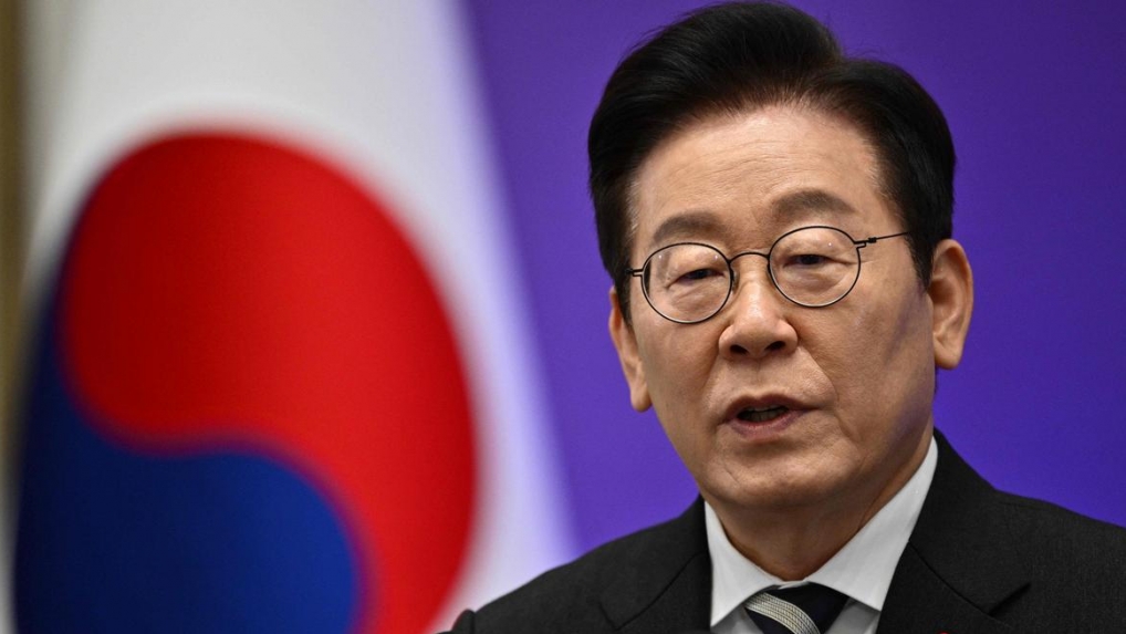 Tổng thống Hàn Quốc chính thức có ngày làm việc đầu tiên tại Nhà Xanh sau hơn 3 năm