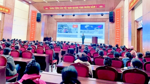 Xây dựng văn hóa giao thông an toàn: Phát huy vai trò lan tỏa của phụ nữ