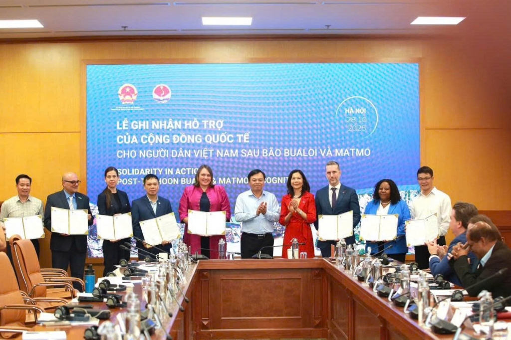 Quốc tế viện trợ hơn 23,8 triệu USD hỗ trợ Việt Nam khắc phục hậu quả thiên tai