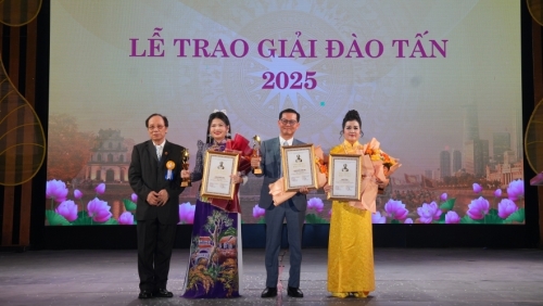 Giải thưởng Đào Tấn 2025: Vinh danh những người bền bỉ giữ lửa văn hóa dân tộc