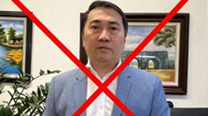 Xử phạt 15 triệu đồng vì bình luận, chia sẻ bài viết của Lê Trung Khoa