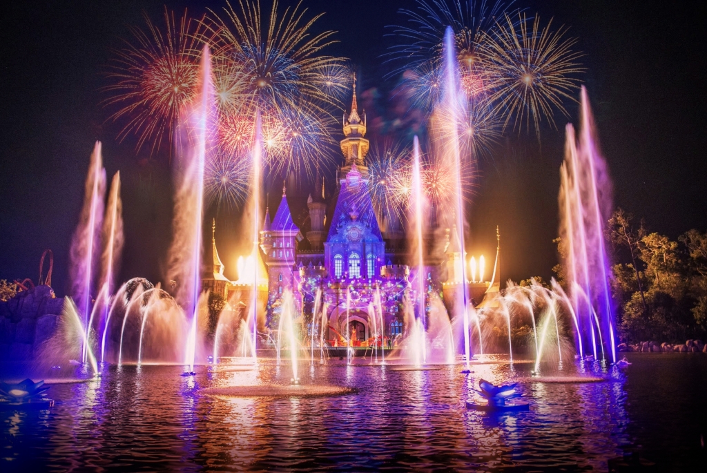 Đêm giao thừa rực rỡ trên bản đồ Việt Nam: “Thánh địa countdown họ Vin” vững vàng vị thế điểm đến quốc dân