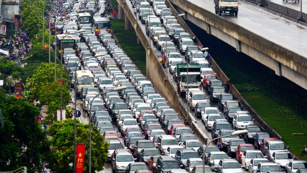 Hà Nội xử lý 51 điểm ùn tắc giao thông, quyết liệt tháo gỡ các “điểm nghẽn” hạ tầng