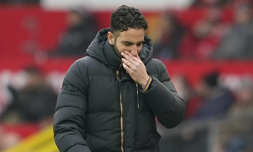 Manchester United chính thức sa thải HLV Ruben Amorim