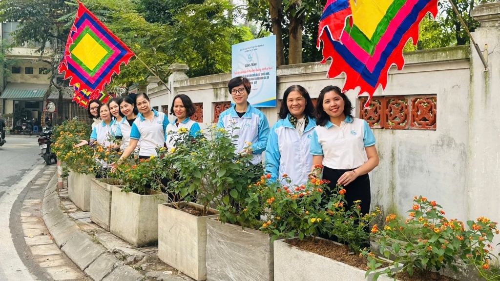 Lan tỏa từng góc phố xanh