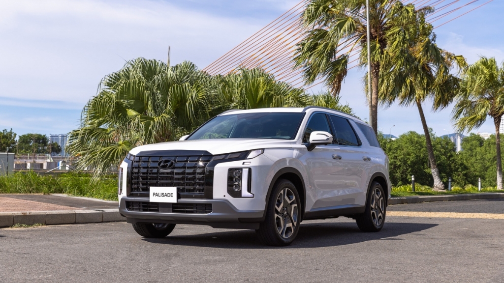 Ô tô ồ ạt giảm giá đầu năm 2026: Khuyến mãi lan rộng, thị trường chịu áp lực dư cung