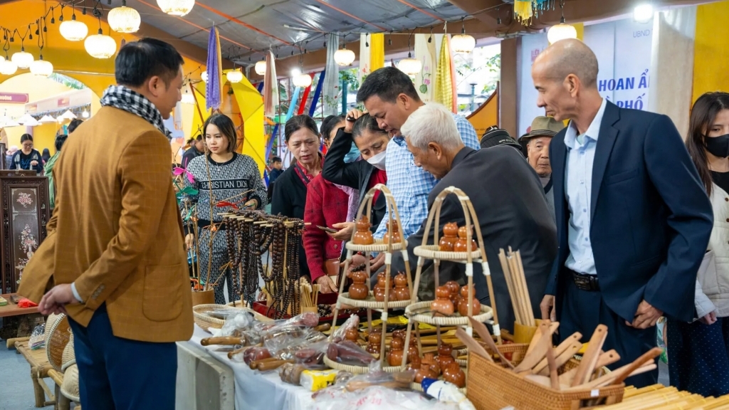 Kinh tế Hà Nội 2025: Nhiều gam màu sáng