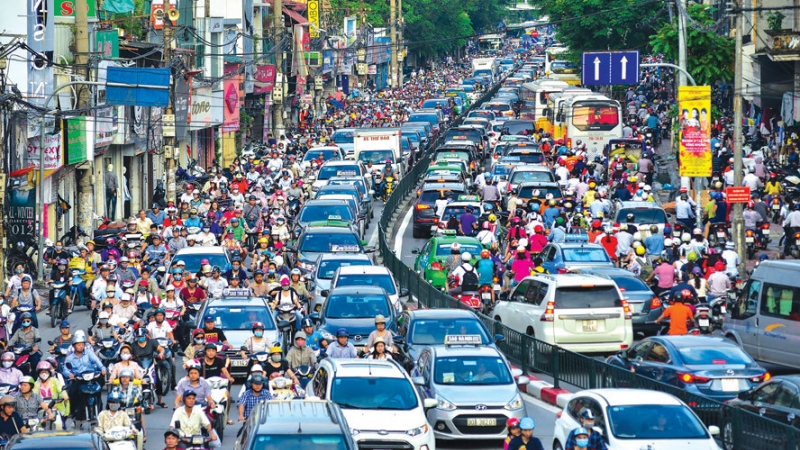 Ô tô, xe máy đăng ký mới tăng vọt trong năm 2025, áp lực lớn lên hạ tầng giao thông đô thị