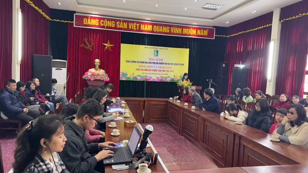 Tăng cường sự tham gia của phụ nữ khiếm thị vào đời sống xã hội Tăng cường sự tham gia của phụ nữ khiếm thị vào đời sống xã hội