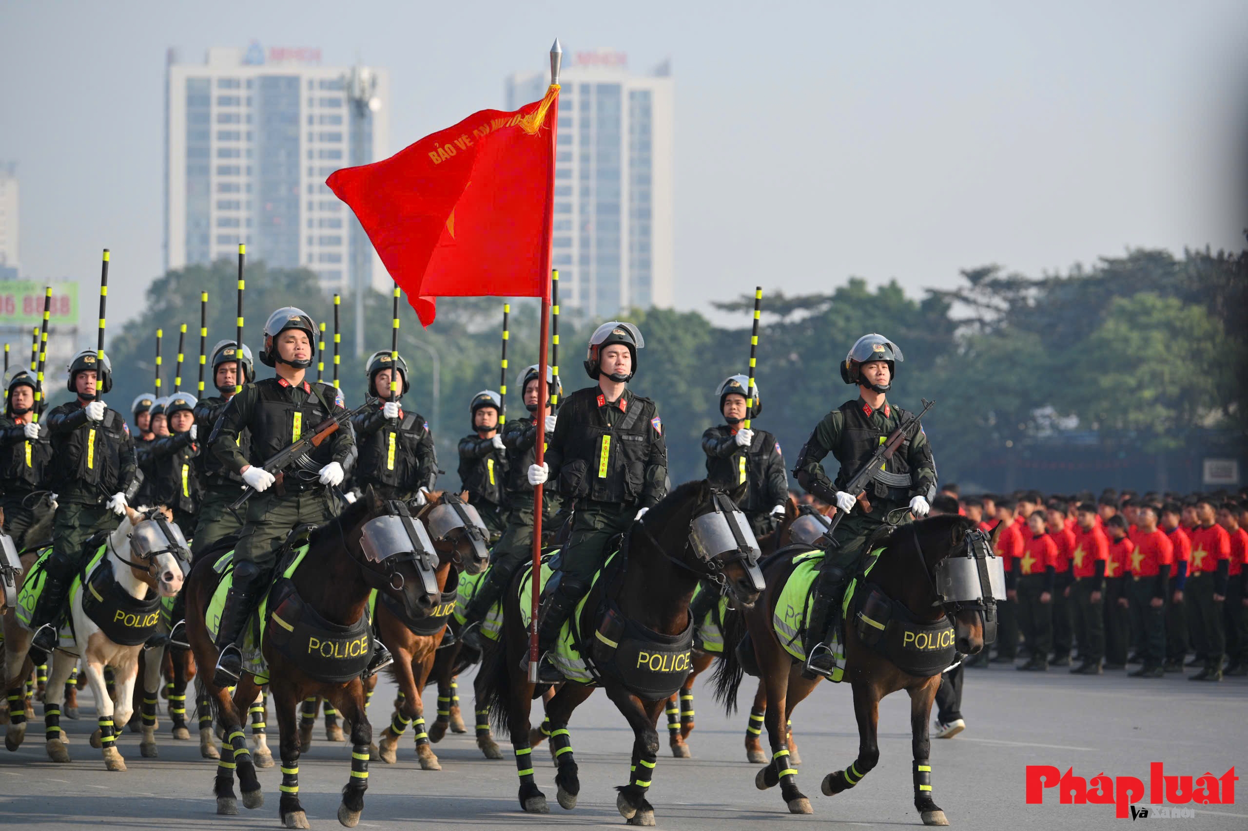 Toàn cảnh lực lượng Công an xuất quân bảo đảm an ninh Đại hội XIV của Đảng
