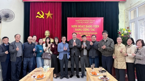 Chi bộ 4 (Nhật Tân) hoàn thành xuất sắc nhiệm vụ năm 2025