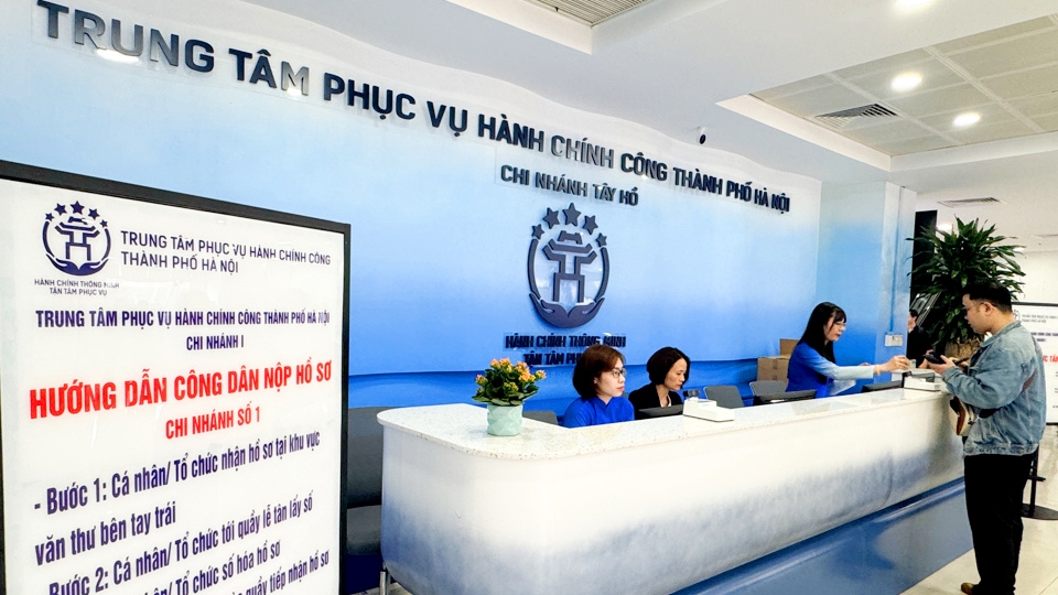 Chủ tịch UBND TP Hà Nội ủy quyền thực hiện một số nhiệm vụ về kiểm soát thủ tục hành
