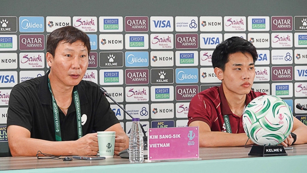 HLV Kim Sang Sik nói gì sau chiến thắng lịch sử của U23 Việt Nam