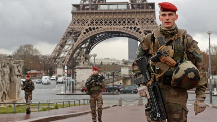 Pháp triển khai tuyển quân theo mô hình mới, tăng cường quốc phòng