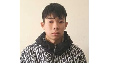 Bắt giữ đối tượng mua bán pháo nổ trái phép ở Hà Nội