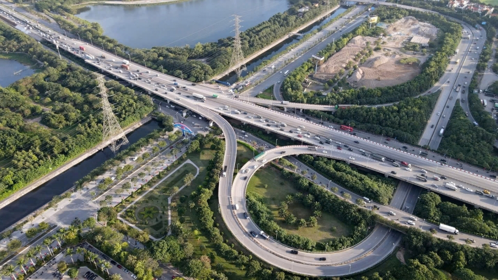 Hạ tầng khu Nam tăng tốc ngoạn mục trong một thập kỉ qua. 