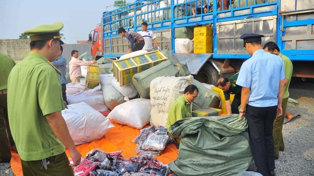 Tăng mức phạt đối với buôn lậu, gian lận thương mại và hàng giả nhằm bảo đảm tính răn đe