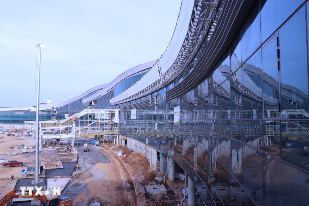 Dấu ấn nhiệm kỳ Đại hội XIII: Từ bản lĩnh vượt khó đến khát vọng vươn mình trong kỷ nguyên mới