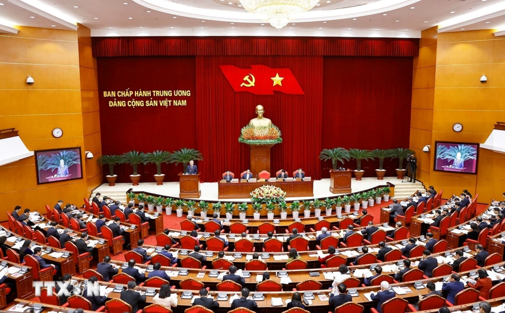 Dấu ấn nhiệm kỳ Đại hội XIII: Từ bản lĩnh vượt khó đến khát vọng vươn mình trong kỷ nguyên mới