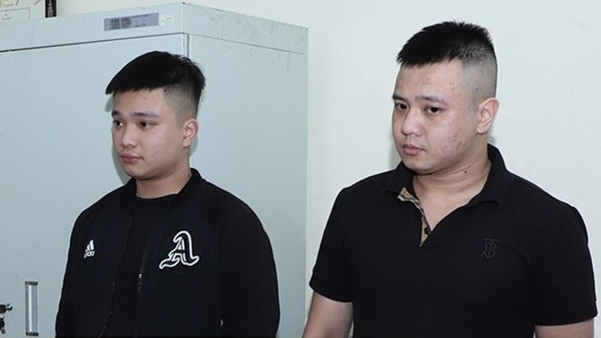 Bắt 2 anh em ruột trốn truy nã vì trộm cắp phụ tùng, linh kiện xe ô tô