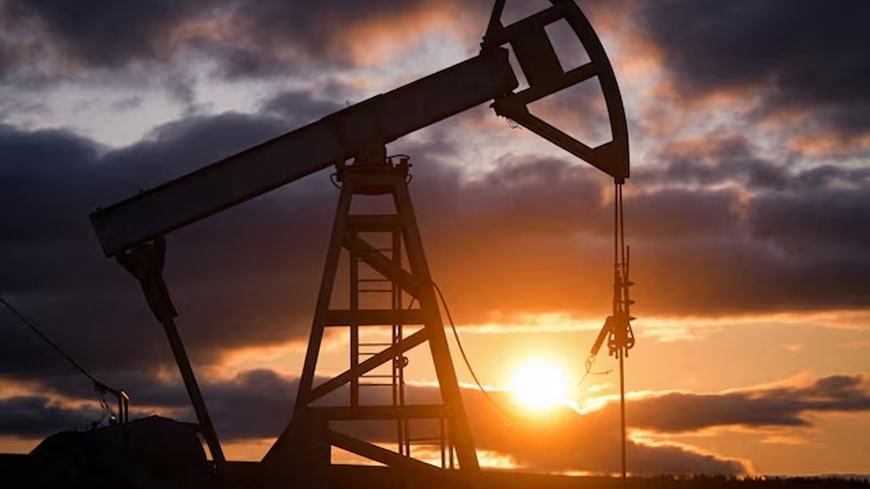 Giá xăng dầu hôm nay 18/1/2026: giá dầu thế giới tăng