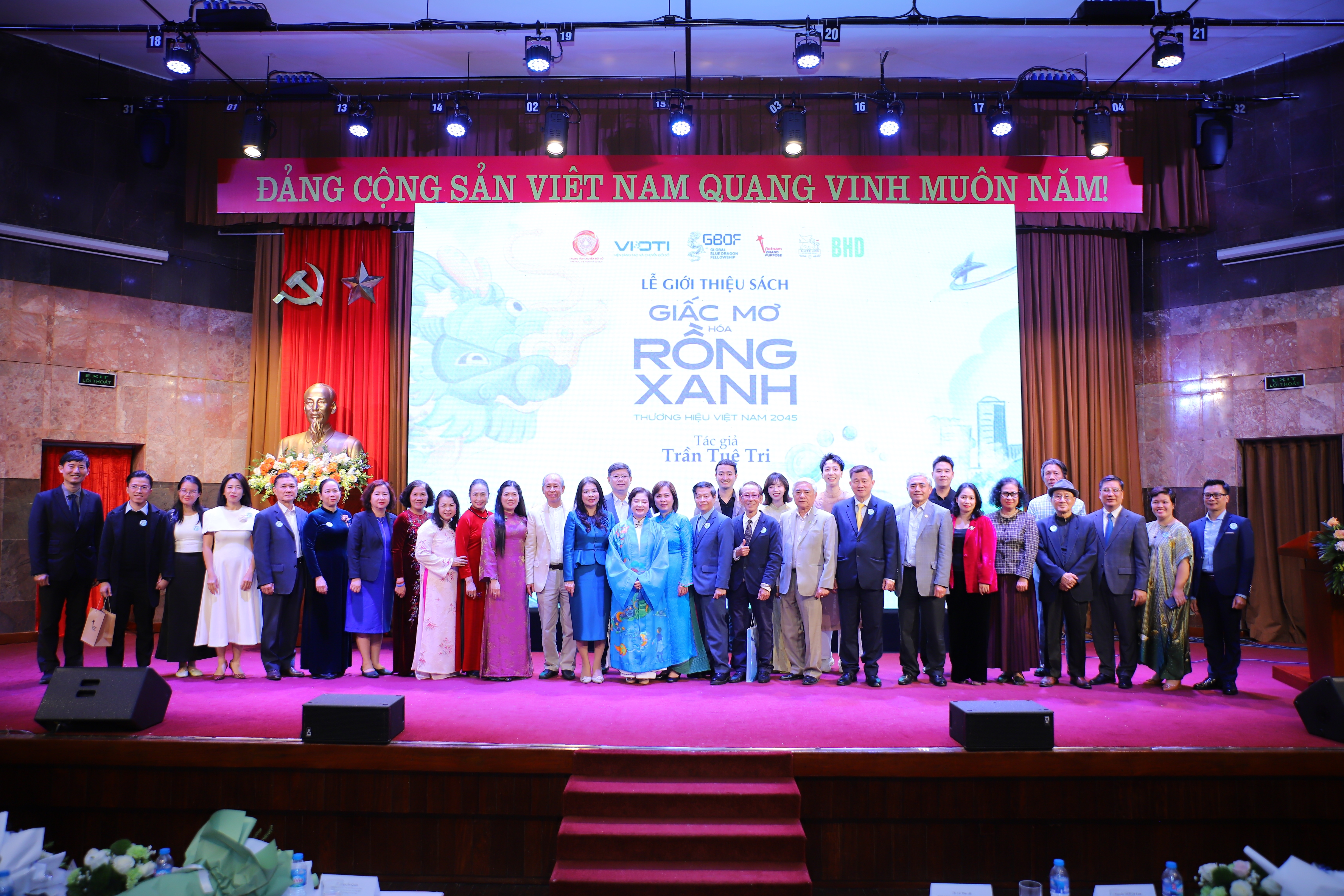 Từ “Giấc mơ hóa Rồng Xanh” đến Mạng lưới Rồng Xanh toàn cầu