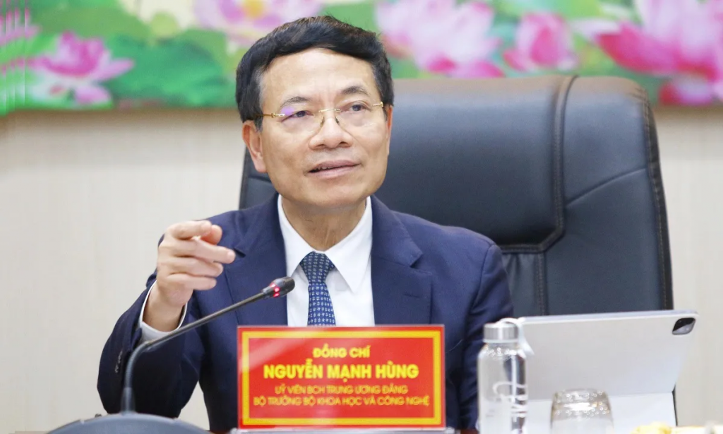 Bộ trưởng Khoa học và Công nghệ Nguyễn Mạnh Hùng trong buổi làm việc với Học viện Công nghệ Bưu chính Viễn thông, ngày 30/5/2025. Ảnh: Thanh Hằng.