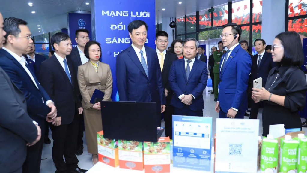 Thủ đô Hà Nội với sứ mệnh tiên phong, sẵn sàng hiện thực hóa tầm nhìn Đại hội XIV của Đảng