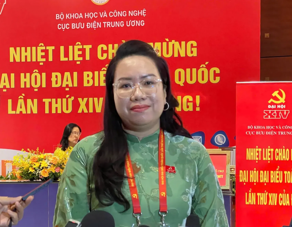 Đại biểu Nguyễn Hồng Nhung - Phó Chủ tịch Ủy ban MTTQ Việt Nam tỉnh Phú Thọ, Chủ tịch Hội Liên hiệp Phụ nữ tỉnh Phú Thọ. Ảnh: PV