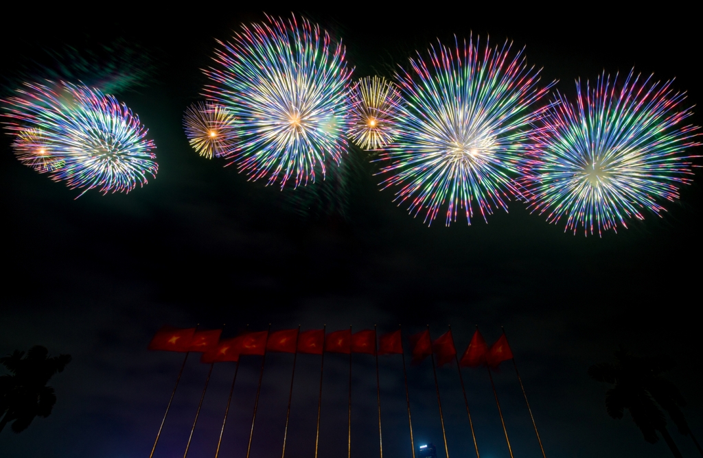 Sơ duyệt pháo hoa nghệ thuật quy mô lớn: Vừa hé lộ đã “đốn tim” người đân Thủ đô