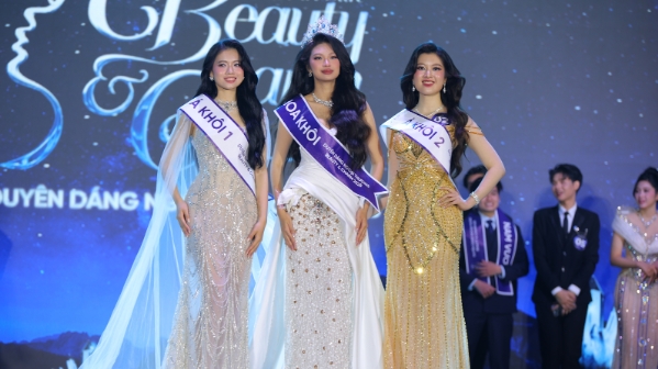 Phan Trâm Anh đăng quang Hoa khôi duyên dáng Ngoại thương 2025