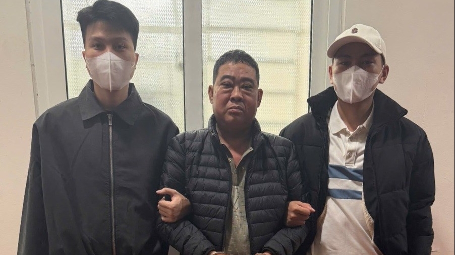 Bắt đối tượng truy nã nguy hiểm Đinh Xuân Hoàng