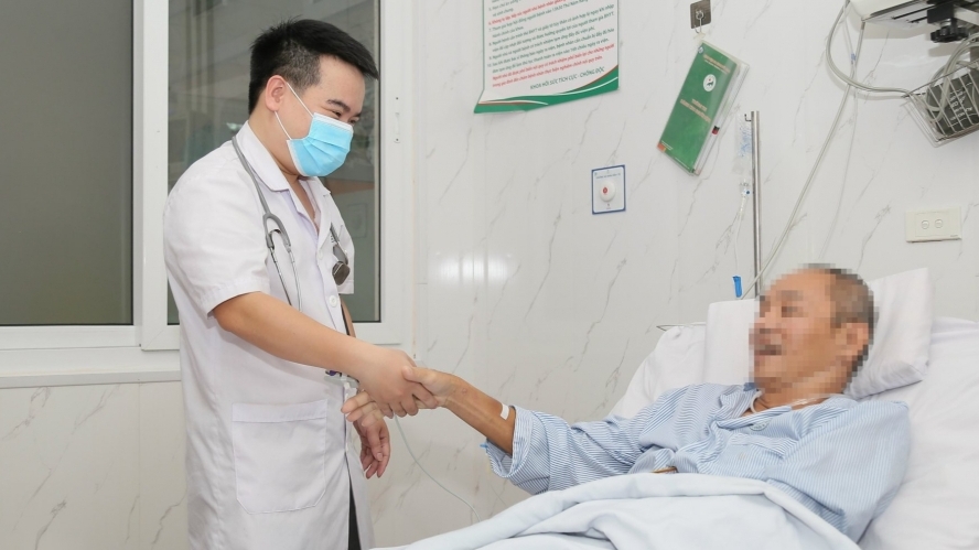 Cứu sống ngoạn mục bệnh nhân ngừng tuần hoàn ngoại viện bằng VA-ECMO và can thiệp mạch vành