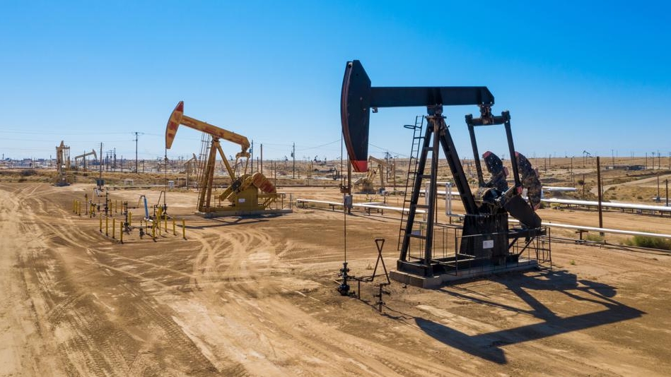 Giá xăng dầu hôm nay 21/1/2026: giá dầu thế giới tiếp tục tăng