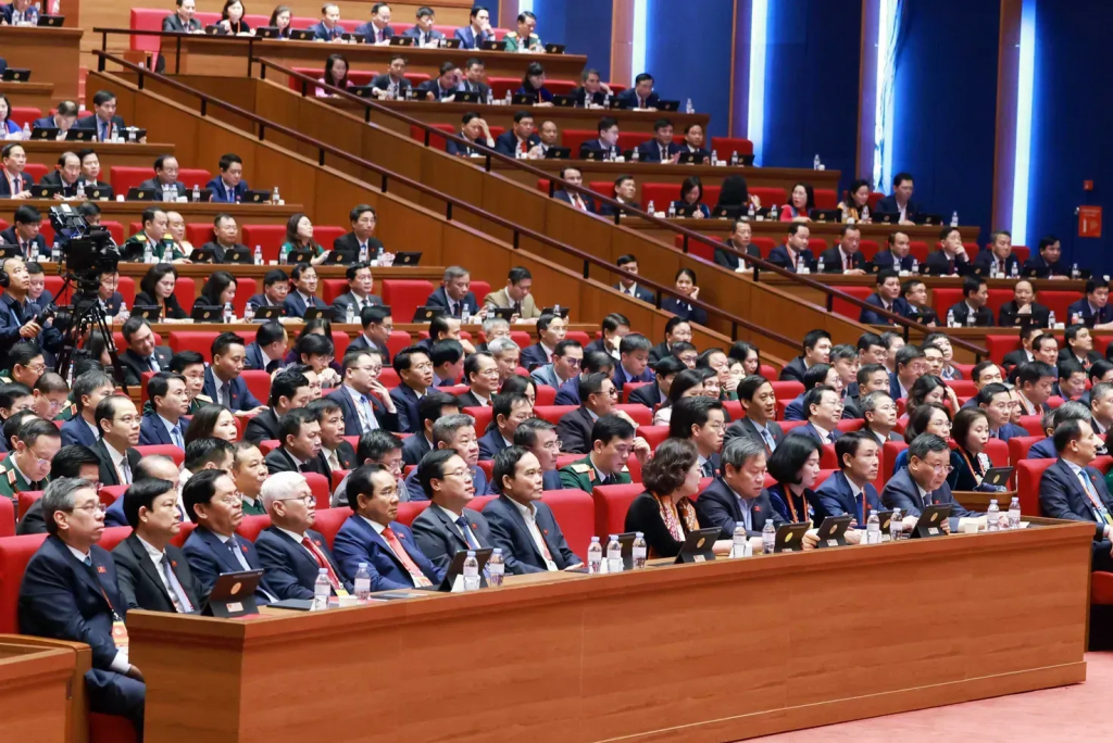 Đoàn đại biểu dự Phiên thảo luận tại hội trường về các văn kiện Đại hội, sáng 21/1. Ảnh: TTXVN