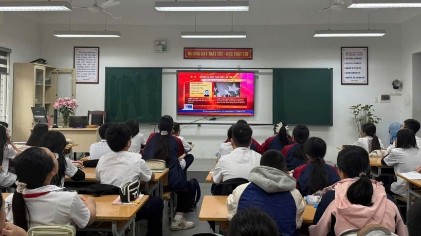 Bồi dưỡng tình yêu đất nước cho thế hệ trẻ qua nhiều hoạt động ý nghĩa