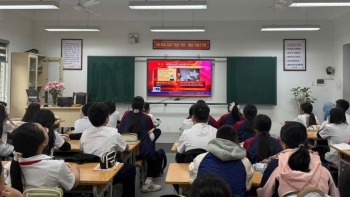 Bồi dưỡng tình yêu đất nước cho thế hệ trẻ qua nhiều hoạt động ý nghĩa