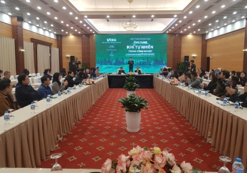 Ứng dụng khí tự nhiên trong công nghiệp: Nhiên liệu chuyển tiếp hướng tới sản xuất xanh và Net Zero 2050