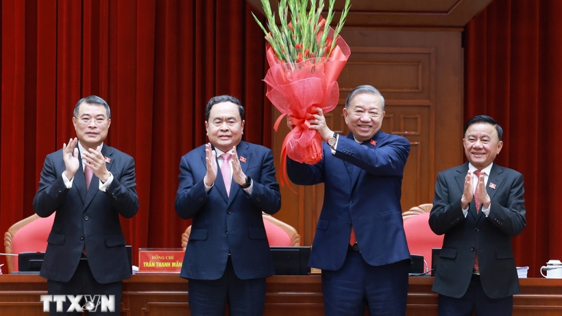 Ban Chấp hành Trung ương Đảng khóa XIV thống nhất tuyệt đối bầu đồng chí Tô Lâm tiếp tục giữ chức Tổng Bí thư