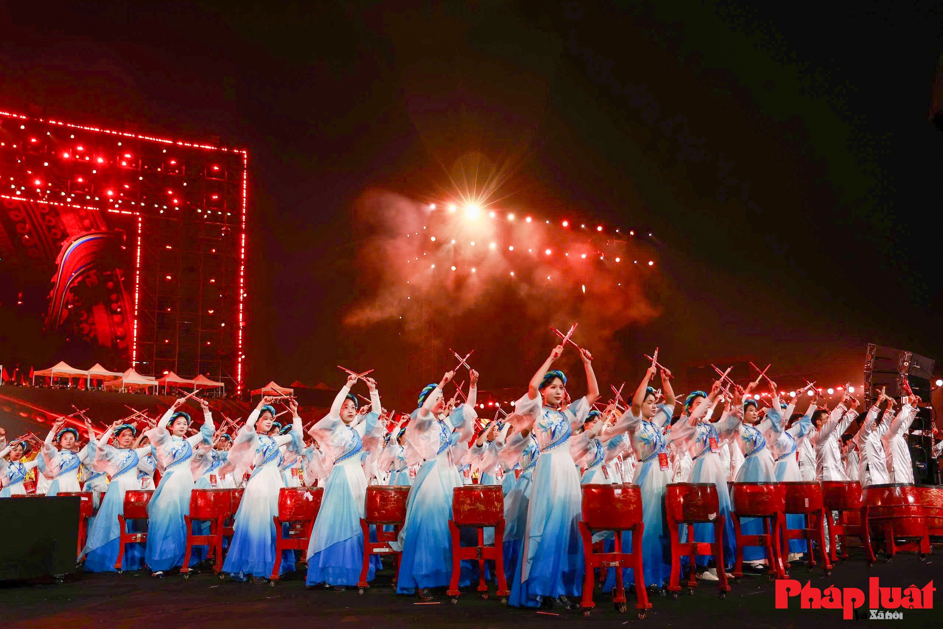 Mãn nhãn trống hội Học viện Cảnh sát nhân dân chào mừng Đại hội XIV của Đảng