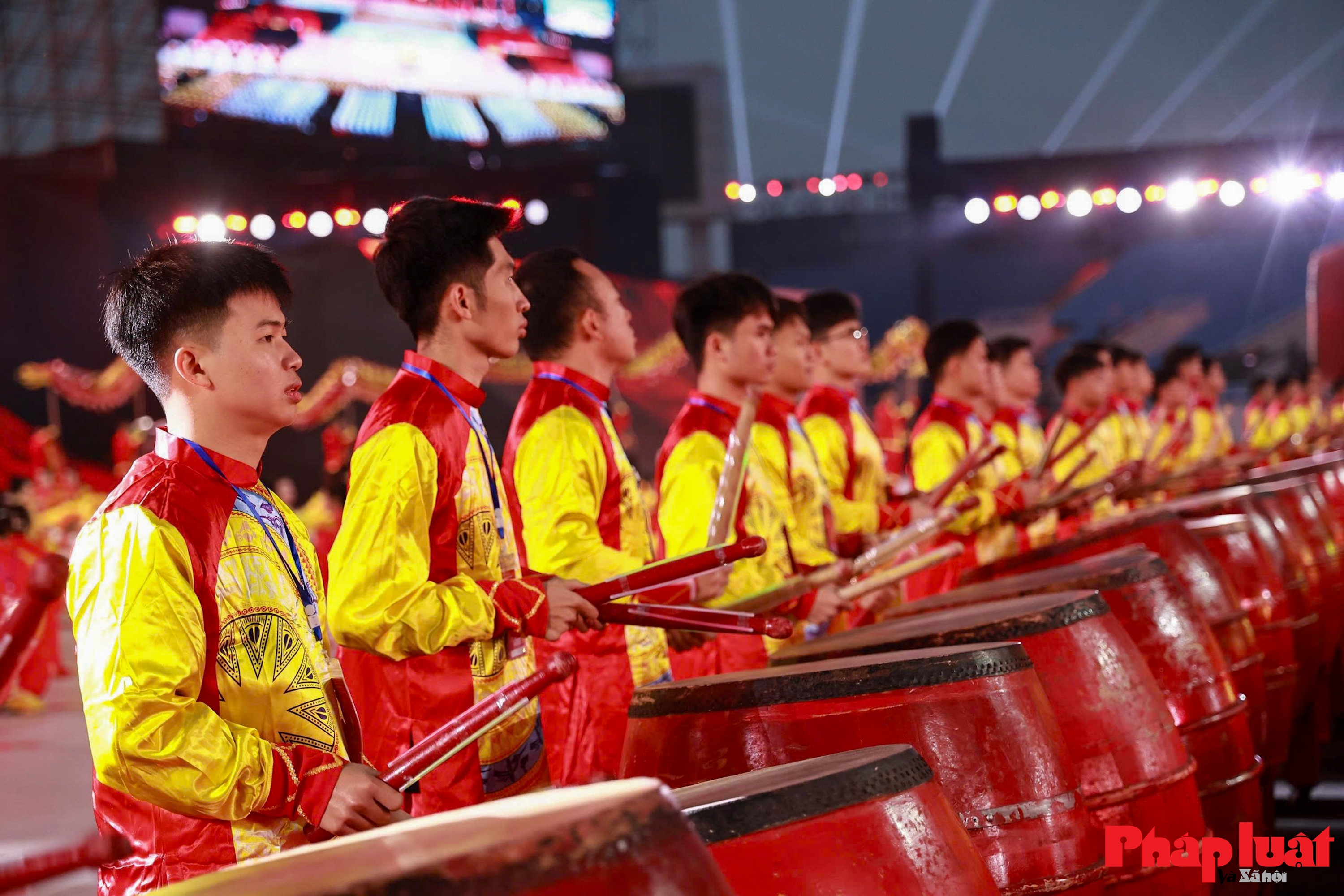 Mãn nhãn trống hội Học viện Cảnh sát nhân dân chào mừng Đại hội XIV của Đảng