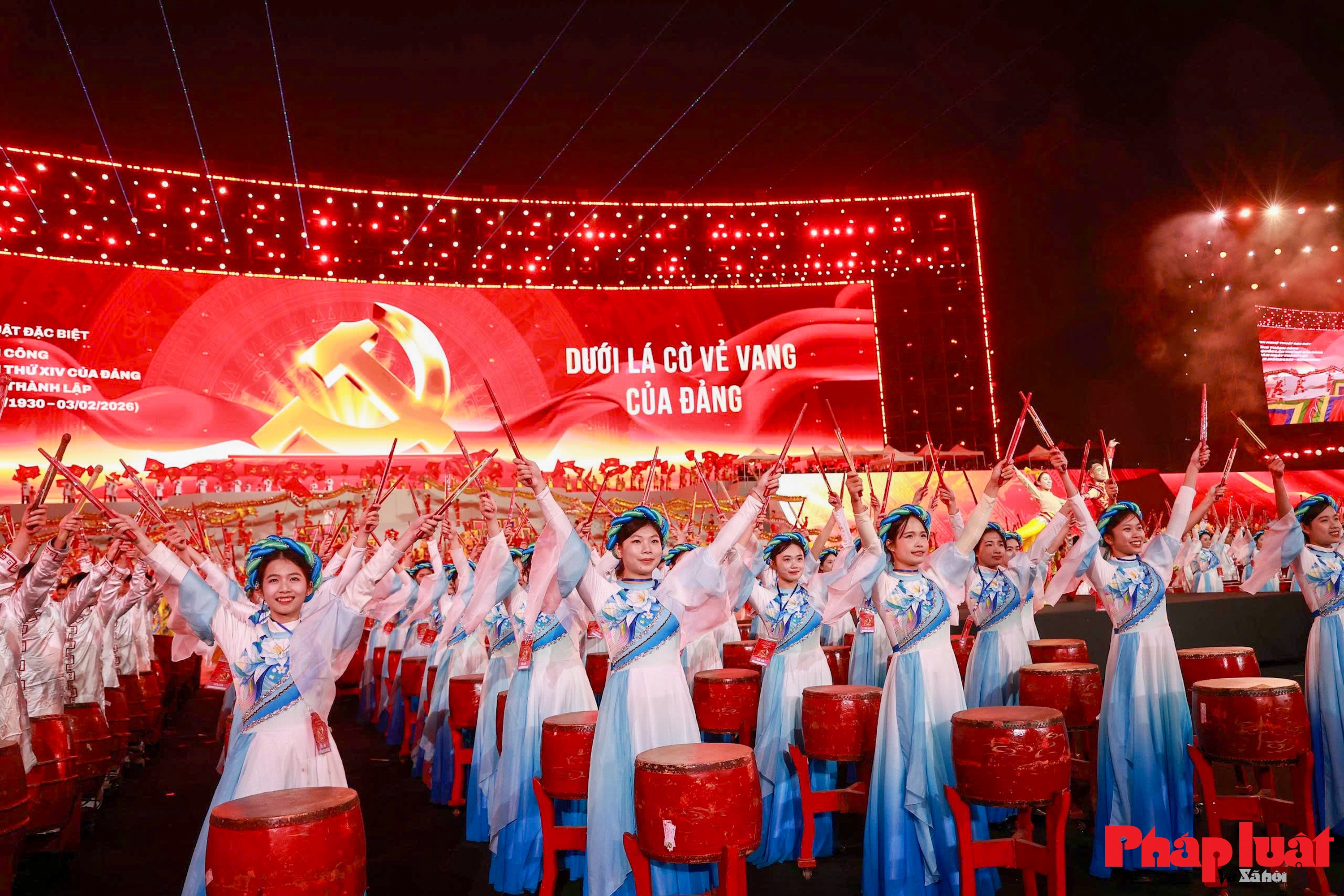 Mãn nhãn trống hội Học viện Cảnh sát nhân dân chào mừng Đại hội XIV của Đảng