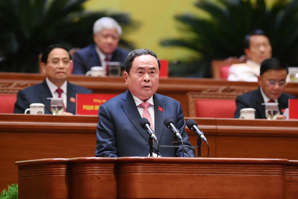 Đồng chí Trần Thanh Mẫn - Ủy viên Bộ Chính trị, Chủ tịch Quốc hội thông báo kết quả Hội nghị lần thứ nhất Ban Chấp hành Trung ương Đảng khóa XIV. Ảnh: ĐH