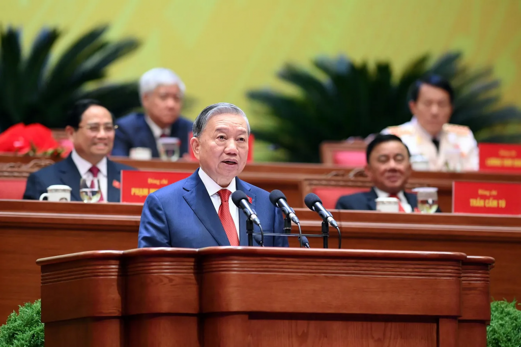 Đồng chí Tô Lâm, Tổng Bí thư Ban Chấp hành Đảng Cộng sản Việt Nam khóa XIV đọc Diễn văn bế mạc Đại hội đại biểu toàn quốc lần thứ XIV của Đảng. Ảnh: ĐH